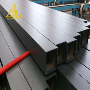PVDF-pinnoitettu alumiiniprofiili